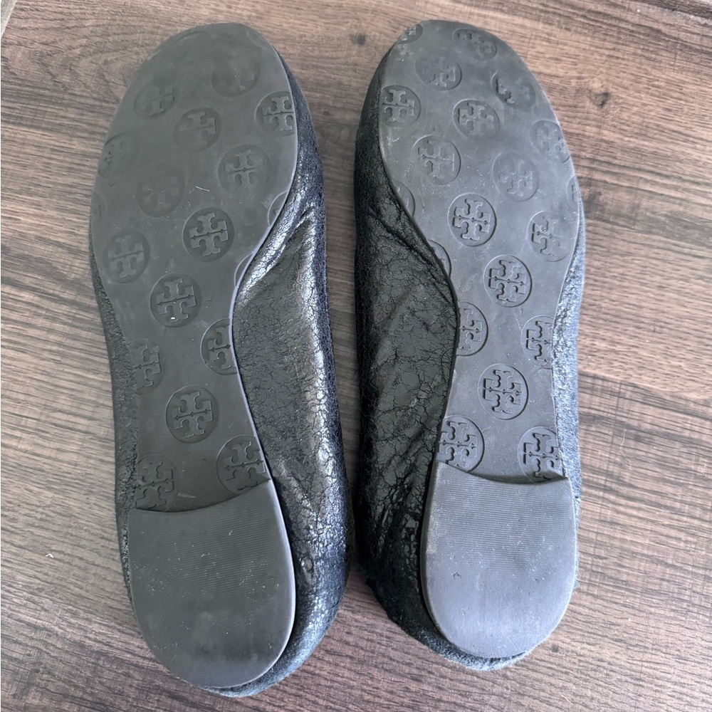Tory Burch - Reva Black Leather Flat - Picture 5 of 6